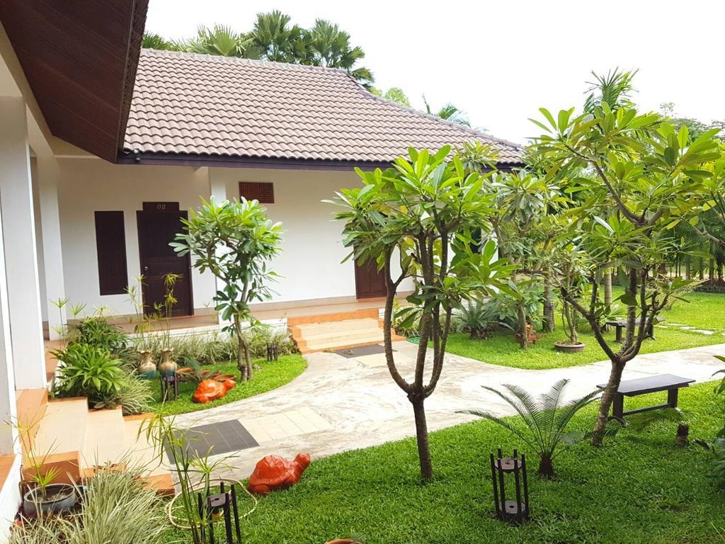 Villa Thakhek Exteriér fotografie