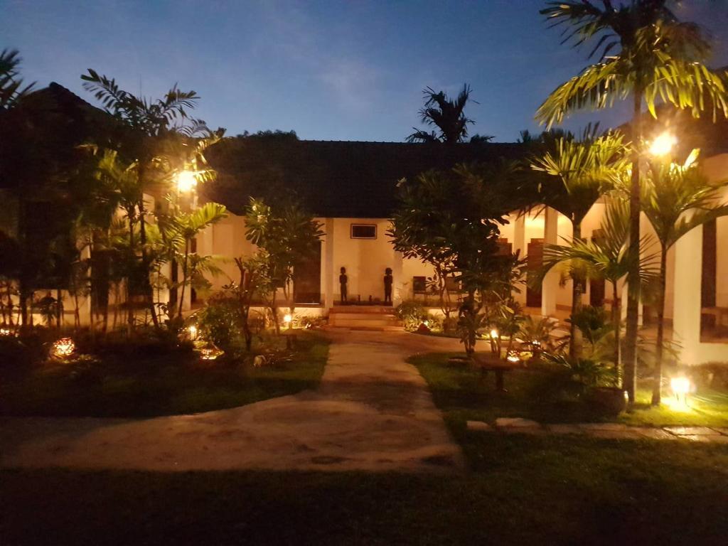 Villa Thakhek Exteriér fotografie