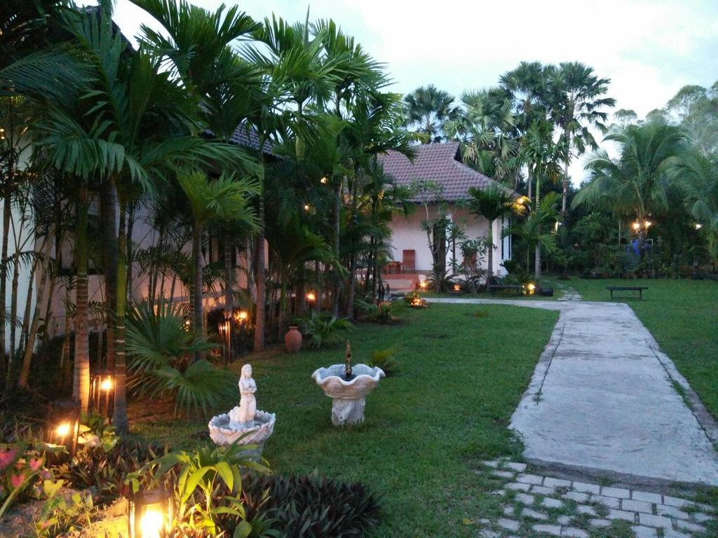 Villa Thakhek Exteriér fotografie