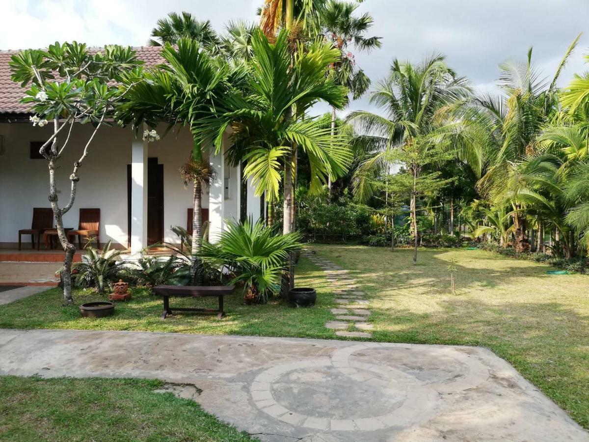 Villa Thakhek Exteriér fotografie